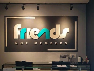 Friends Fit, תל אביב