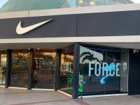 רשת חנויות NIKE
